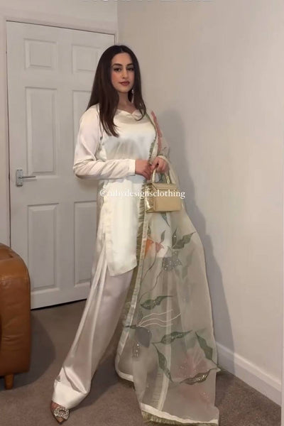 #color_White
