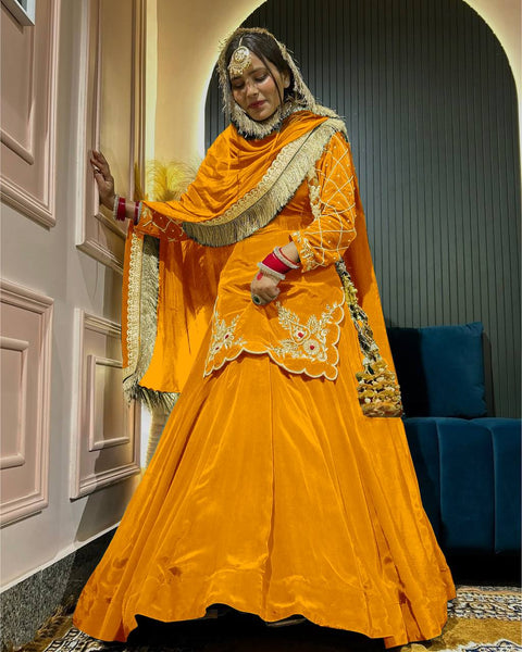 #color_Yellow