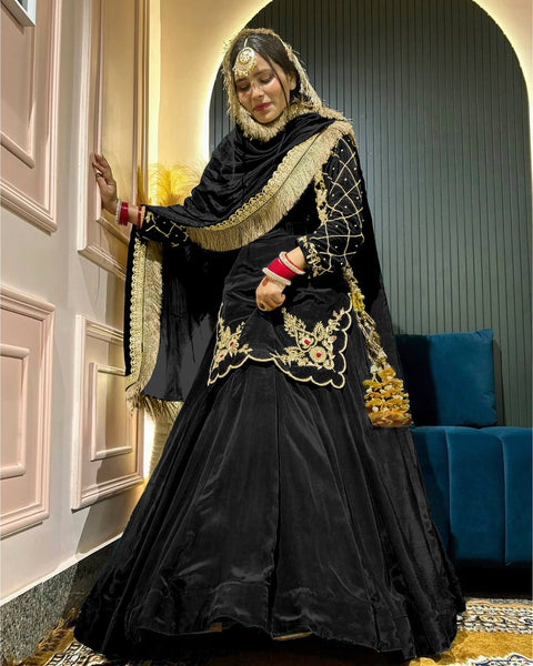 #color_Black