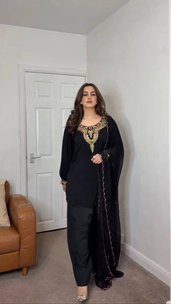 #color_Black