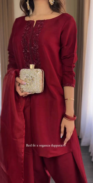 Elegant Red Straight Suit Set with Organza Dupatta