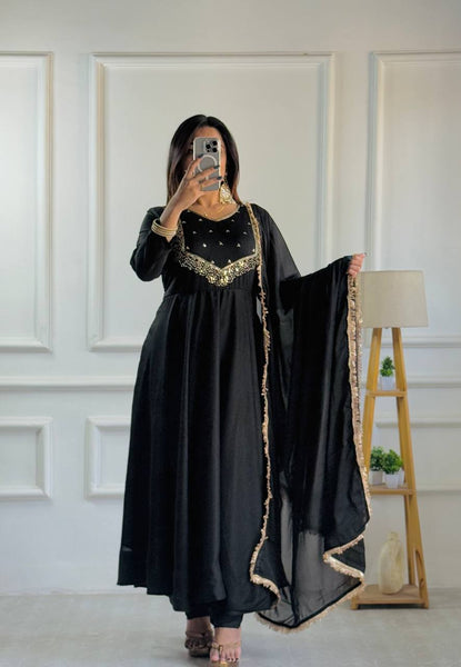 #color_Black