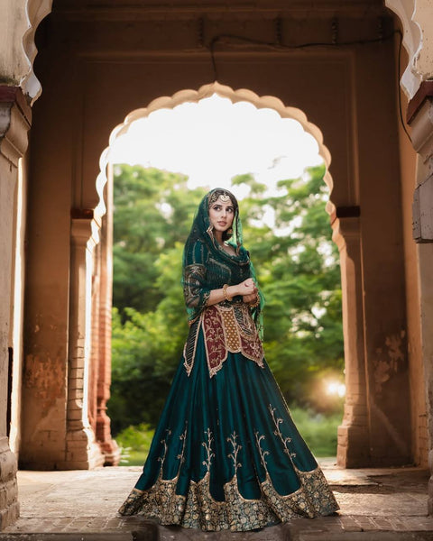 Stylish Teal Embroidered Kurta Pant Set for Women