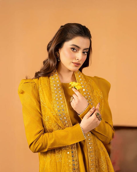 Stylish Plazzo Suit with Puff Sleeves and Net Dupatta
