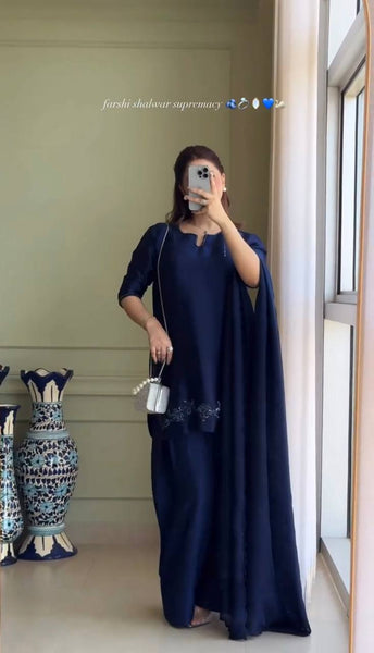 Timeless Glamour: The Art of Self-Expression in Blue Elegance