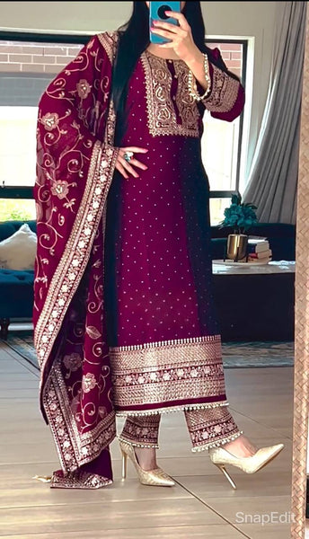 Elegant Embroidered Salwar Suit with Dupatta – Festive & Party Wear