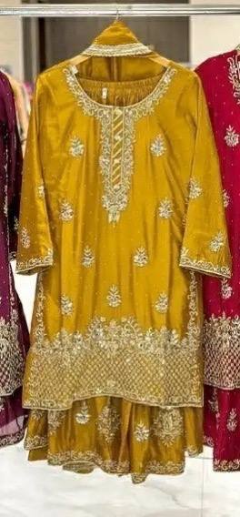 #color_Yellow