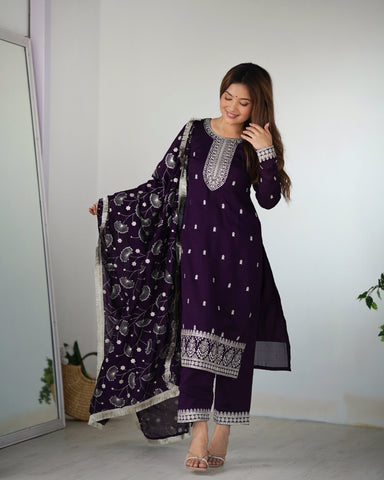 Georgette Purple Embroidered Salwar Suit with Dupatta