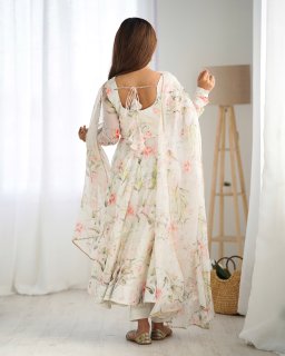 Ethereal Organza Silk Full‑Flare Kali Anarkali Set
