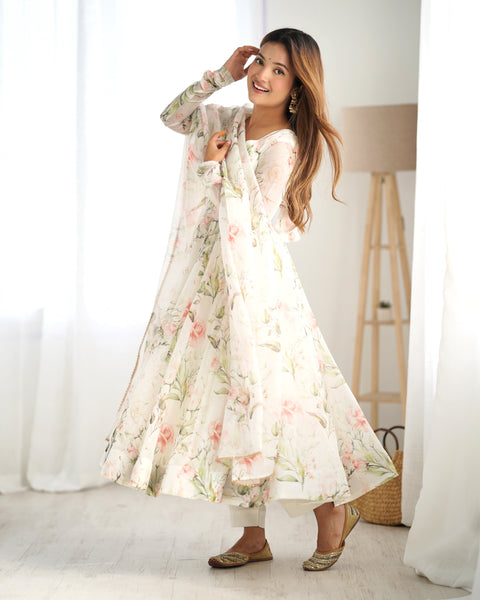 Ethereal Organza Silk Full‑Flare Kali Anarkali Set