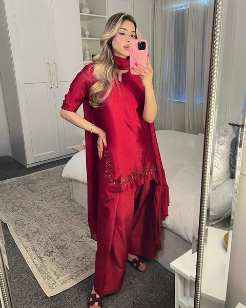 #color_Red