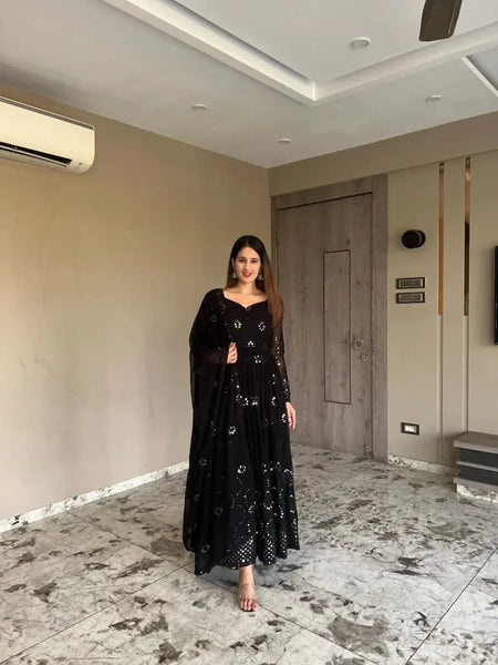 Elegant Black Georgette Gown Set for Women