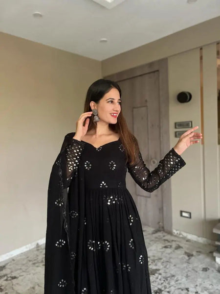 Elegant Black Georgette Gown Set for Women