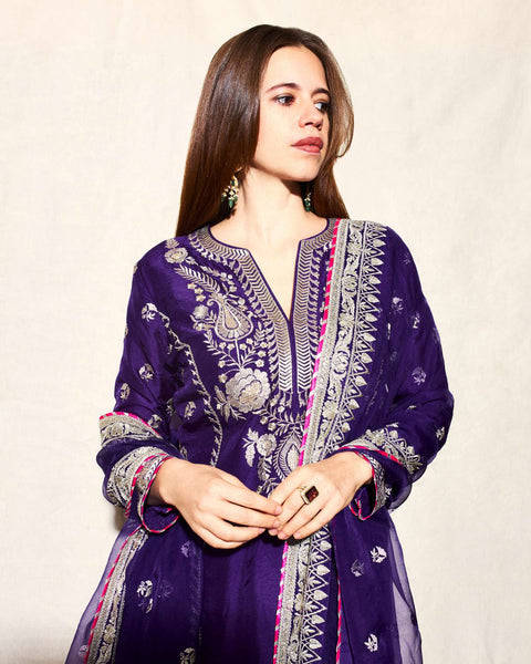 Elegant Purple Embroidered Suit with Dupatta