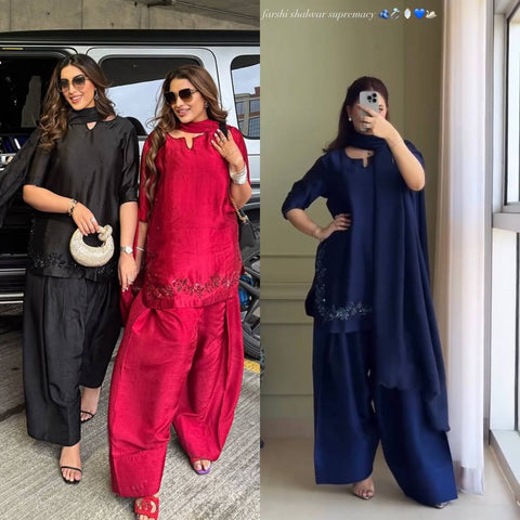 Timeless Glamour: The Art of Self-Expression in Blue Elegance